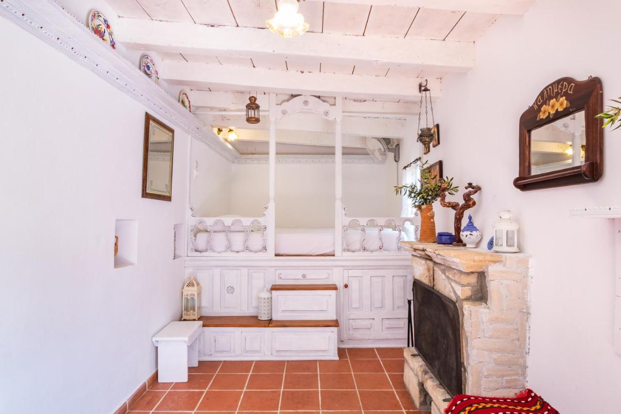 Olive Grove Ferienhaus *