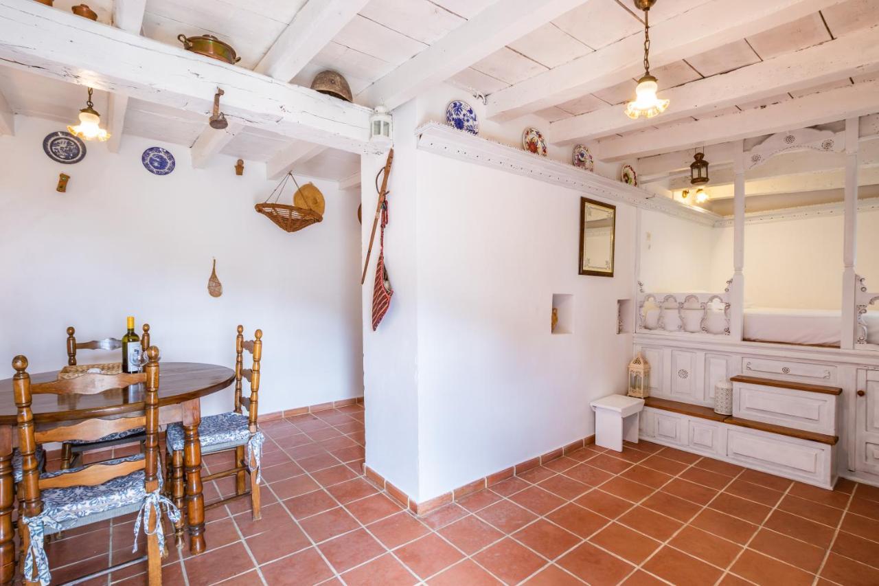 Olive Grove Ferienhaus *